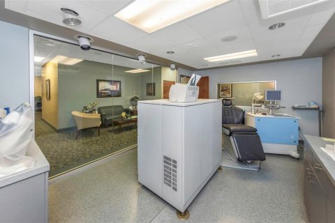 Immobilier commercial à vendre à Clearwater, Floride: 352.66 m2 № 2113364 - photo 19
