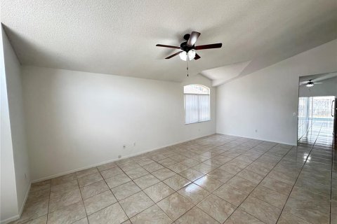 Villa ou maison à vendre à Davenport, Floride: 4 chambres, 177.26 m2 № 2150334 - photo 6