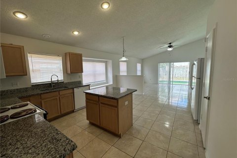 Villa ou maison à vendre à Davenport, Floride: 4 chambres, 177.26 m2 № 2150334 - photo 12