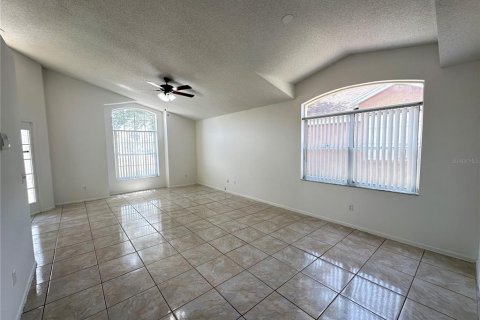 Villa ou maison à vendre à Davenport, Floride: 4 chambres, 177.26 m2 № 2150334 - photo 3