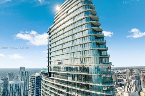 Copropriété à louer à Miami, Floride: 5 chambres, 359.53 m2 № 1874448 - photo 3