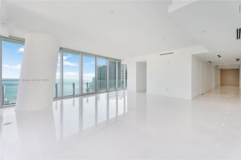 Copropriété à louer à Miami, Floride: 5 chambres, 359.53 m2 № 1874448 - photo 5