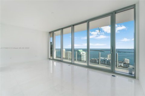 Copropriété à louer à Miami, Floride: 5 chambres, 359.53 m2 № 1874448 - photo 15