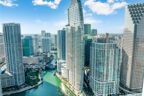 Copropriété à louer à Miami, Floride: 5 chambres, 359.53 m2 № 1874448 - photo 29