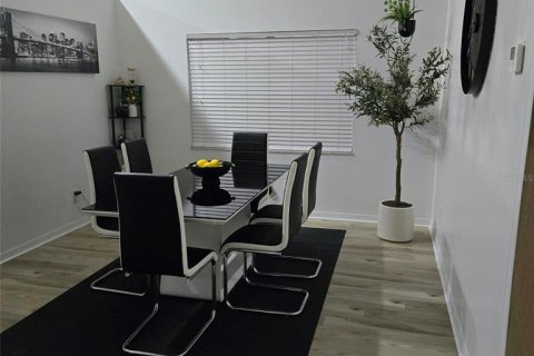 Casa en venta en Valrico, Florida, 3 dormitorios, 179.77 m2 № 2387316 - foto 5