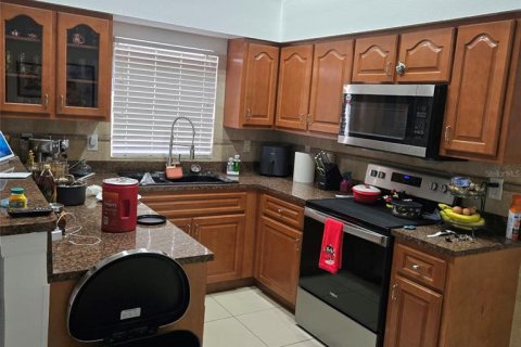 Casa en venta en Valrico, Florida, 3 dormitorios, 179.77 m2 № 2387316 - foto 4