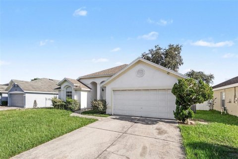Villa ou maison à vendre à Wesley Chapel, Floride: 4 chambres, 195.56 m2 № 2298117 - photo 2