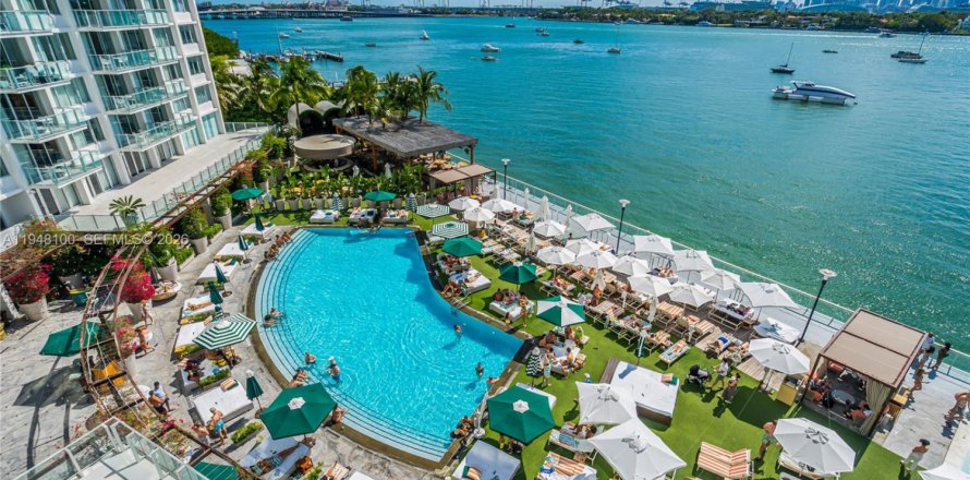 Кондоминиум с 2 спальнями в Майами-Бич, Флорида № 2004110