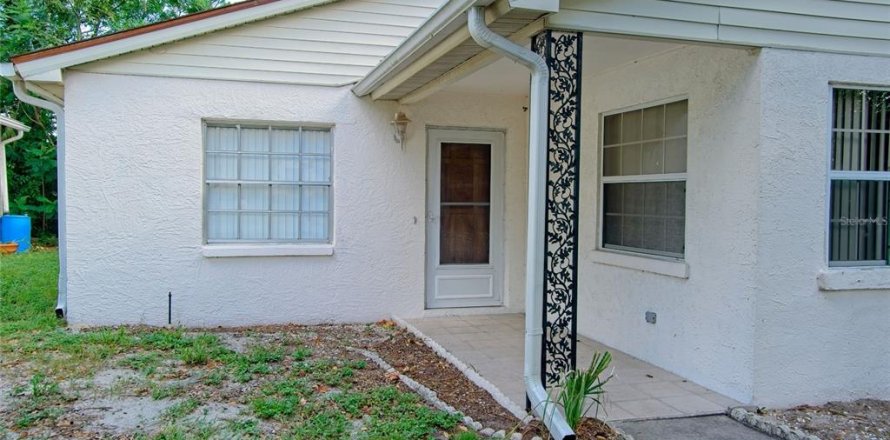 Casa en Clearwater, Florida 3 dormitorios, 124.67 m2 № 1677959