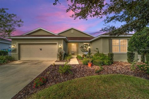 Casa en venta en Ocala, Florida, 2 dormitorios, 159.42 m2 № 1915645 - foto 1
