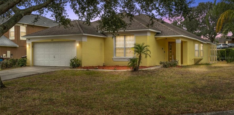 House in Haines City, Florida 4 bedrooms, 143.26 sq.m. № 1557295