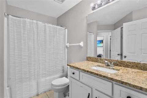 House in Haines City, Florida 4 bedrooms, 143.26 sq.m. № 1557295 - photo 16