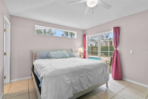 House in Haines City, Florida 4 bedrooms, 143.26 sq.m. № 1557295 - photo 13