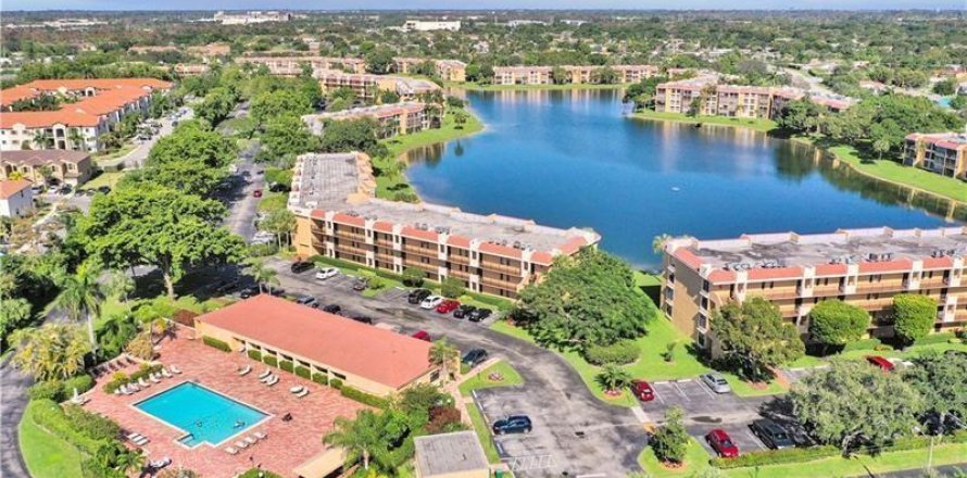 Condo à Margate, Floride, 2 chambres № 2350996