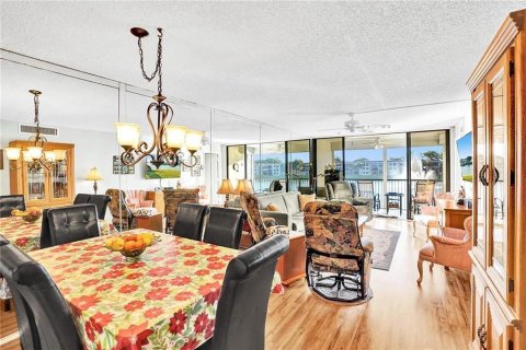Copropriété à louer à Margate, Floride: 2 chambres, 101.26 m2 № 2350996 - photo 11