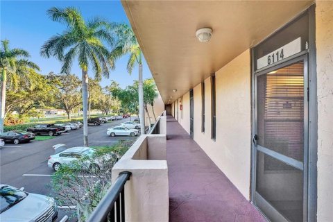 Copropriété à louer à Margate, Floride: 2 chambres, 101.26 m2 № 2350996 - photo 10