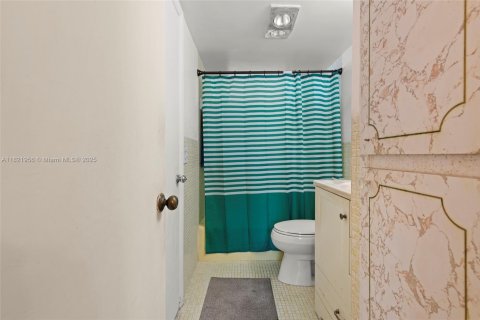 Купить кондоминиум в Авентура, Флорида 1 спальня, 71.35м2, № 1937663 - фото 7