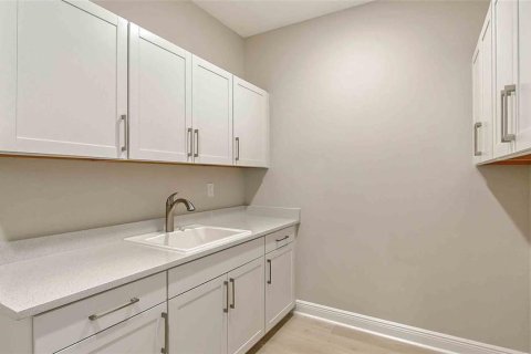 House in Lakewood Ranch, Florida 3 bedrooms, 215.35 sq.m. № 1340720 - photo 30