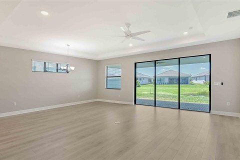 House in Lakewood Ranch, Florida 3 bedrooms, 215.35 sq.m. № 1340720 - photo 16