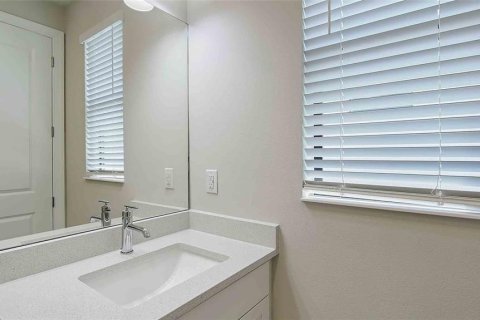 House in Lakewood Ranch, Florida 3 bedrooms, 215.35 sq.m. № 1340720 - photo 24
