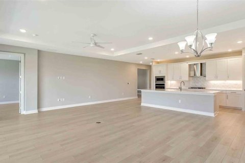 House in Lakewood Ranch, Florida 3 bedrooms, 215.35 sq.m. № 1340720 - photo 19