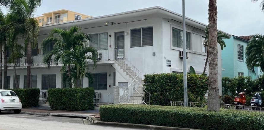 Studio à Condo à Miami Beach, Floride № 1752353