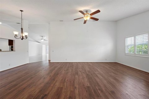 Casa en venta en Sarasota, Florida, 3 dormitorios, 180.6 m2 № 2101339 - foto 2