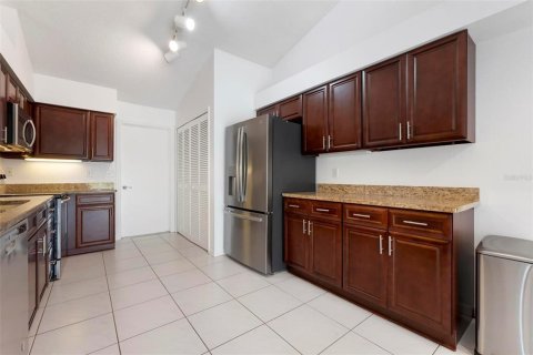 Casa en venta en Sarasota, Florida, 3 dormitorios, 180.6 m2 № 2101339 - foto 17