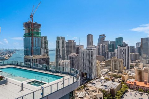 Condo in Miami, Florida, 2 bedrooms  № 2043861 - photo 24