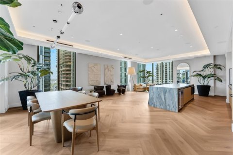 Condo in Miami, Florida, 2 bedrooms  № 2043861 - photo 20