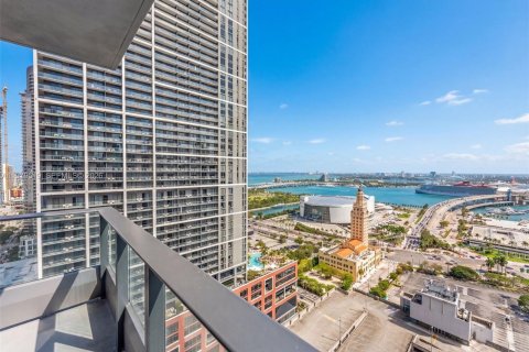 Condo in Miami, Florida, 2 bedrooms  № 2043861 - photo 27