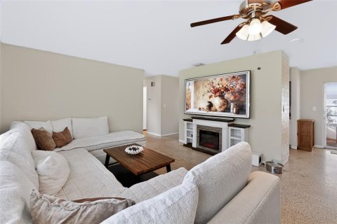Casa en venta en Seminole, Florida, 2 dormitorios, 95.88 m2 № 2387460 - foto 9