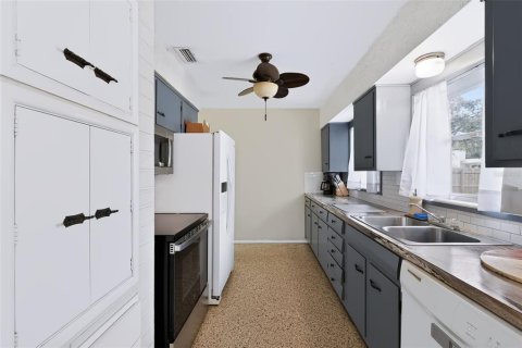 Casa en venta en Seminole, Florida, 2 dormitorios, 95.88 m2 № 2387460 - foto 11