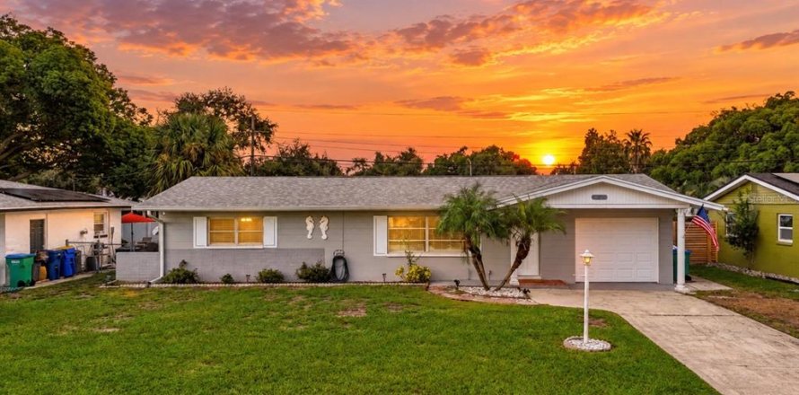 Casa en Seminole, Florida 2 dormitorios, 95.88 m2 № 2387460