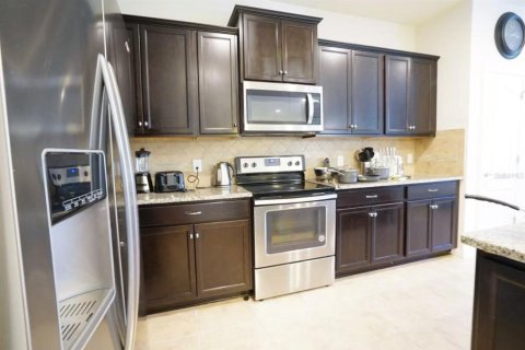 Villa ou maison à vendre à Kissimmee, Floride: 5 chambres, 231.51 m2 № 1808388 - photo 6