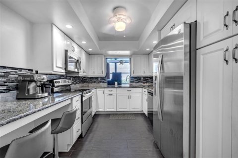 Copropriété à vendre à Hallandale Beach, Floride: 2 chambres, 135.17 m2 № 1925590 - photo 3