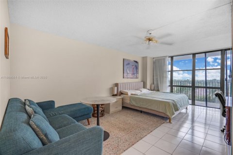 Copropriété à vendre à Hallandale Beach, Floride: 2 chambres, 135.17 m2 № 1925590 - photo 8