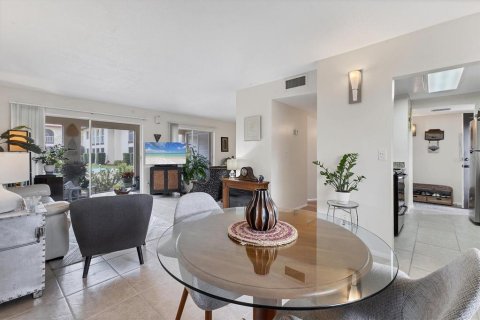 Condominio en venta en Sarasota, Florida, 1 dormitorio, 79.62 m2 № 1736767 - foto 11