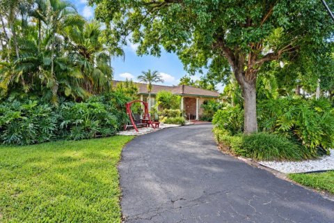 Villa ou maison à vendre à Plantation, Floride: 4 chambres, 213.02 m2 № 2433966 - photo 2