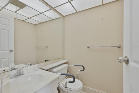 Condo in Sun City Center, Florida, 1 bedroom  № 2199750 - photo 26