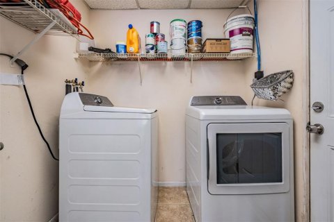 Casa en venta en Tampa, Florida, 3 dormitorios, 123.37 m2 № 1851522 - foto 27