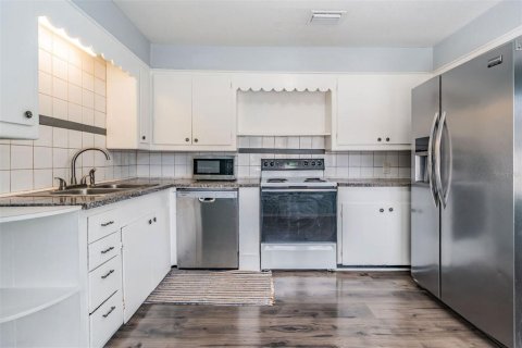 Casa en venta en Tampa, Florida, 3 dormitorios, 123.37 m2 № 1851522 - foto 17