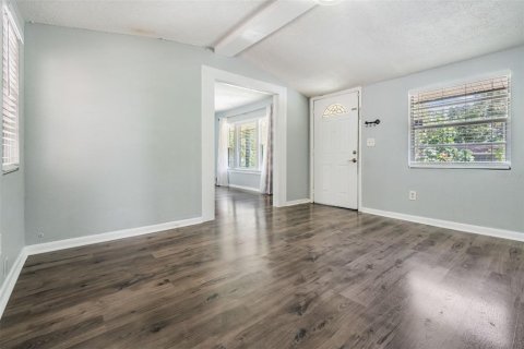 Casa en venta en Tampa, Florida, 3 dormitorios, 123.37 m2 № 1851522 - foto 10