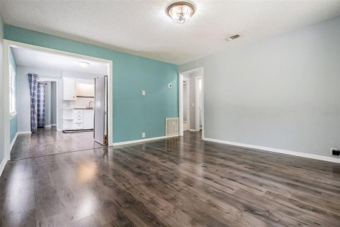 Casa en venta en Tampa, Florida, 3 dormitorios, 123.37 m2 № 1851522 - foto 13