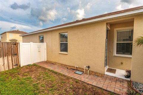 Villa ou maison à vendre à Land O' Lakes, Floride: 3 chambres, 118.45 m2 № 2197633 - photo 25