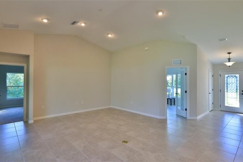 House in Palm Coast, Florida 4 bedrooms, 185.06 sq.m. № 1366562 - photo 15