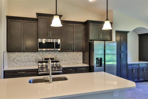 House in Palm Coast, Florida 4 bedrooms, 185.06 sq.m. № 1366562 - photo 9