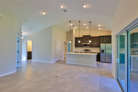 House in Palm Coast, Florida 4 bedrooms, 185.06 sq.m. № 1366562 - photo 6
