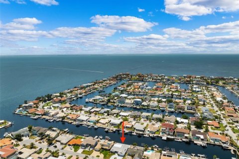 Casa en venta en New Port Richey, Florida, 3 dormitorios, 257.9 m2 № 2203260 - foto 9