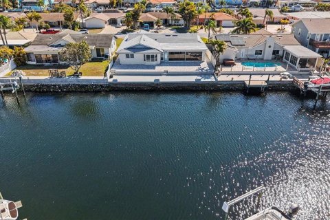 Casa en venta en New Port Richey, Florida, 3 dormitorios, 257.9 m2 № 2203260 - foto 12